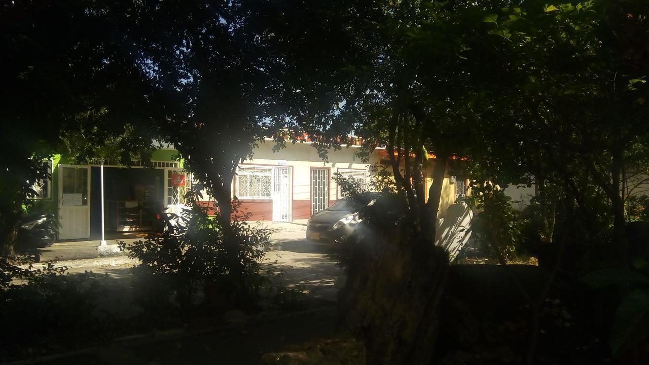 Backpackers And Travellers Hostel Neiva  Zewnętrze zdjęcie